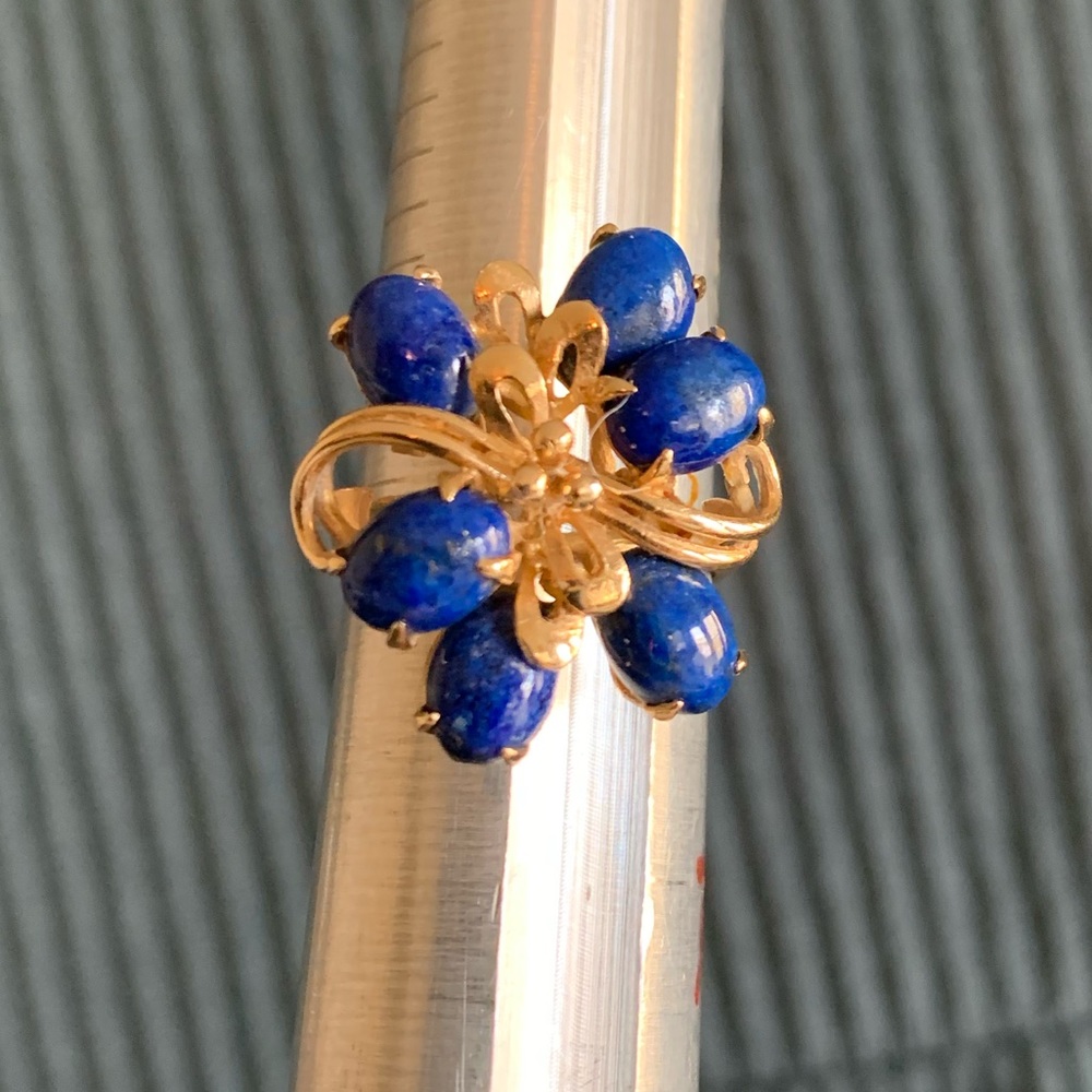 Blue 6 stone gold flower ring sz 6